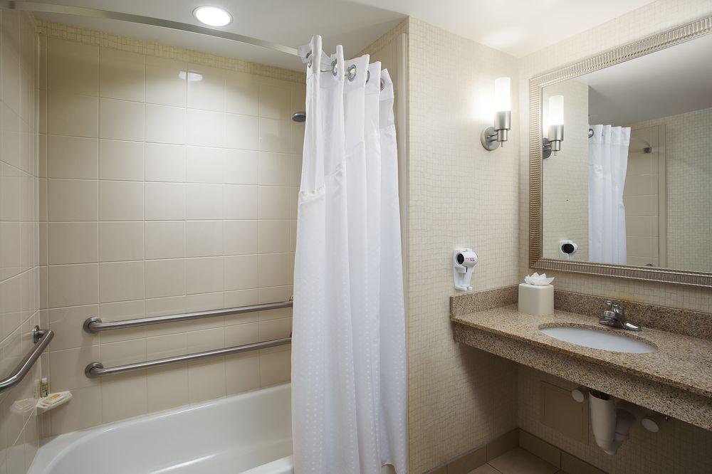 Doubletree By Hilton Chicago Midway Airport, Il Hotell Bedford Park Eksteriør bilde