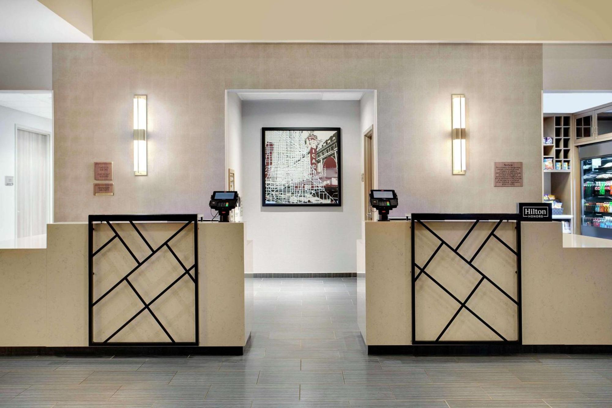 Doubletree By Hilton Chicago Midway Airport, Il Hotell Bedford Park Eksteriør bilde
